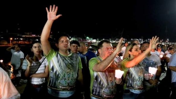 Gladson vai ao Círio de Nazaré em Rio Branco e fala em "momento de renovação da fé"